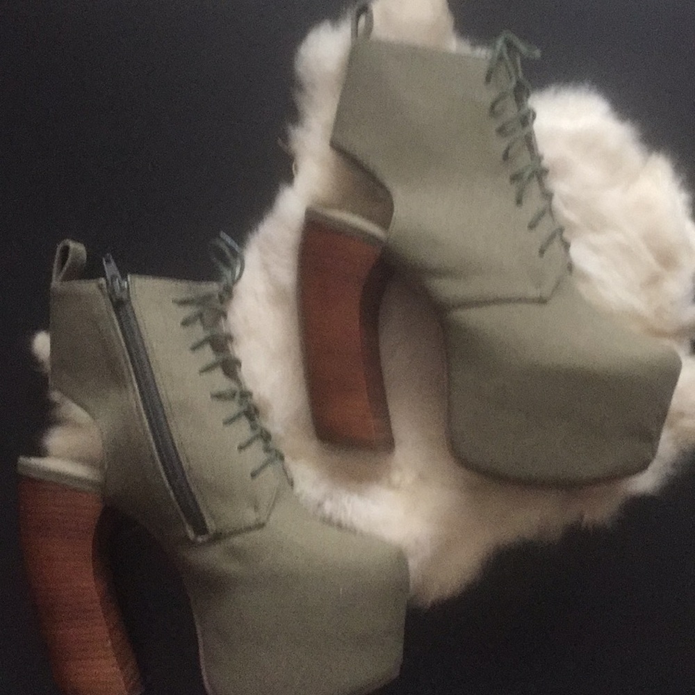 Jeffery Campbell platform